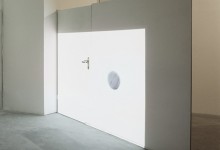 Perpetuum mobile, 2007, videoinstallation, DVD, colour e b/w, mute, 2’ 32’’, loop, variable dimension. Galerie Mario Iannelli, Berlin, 2011