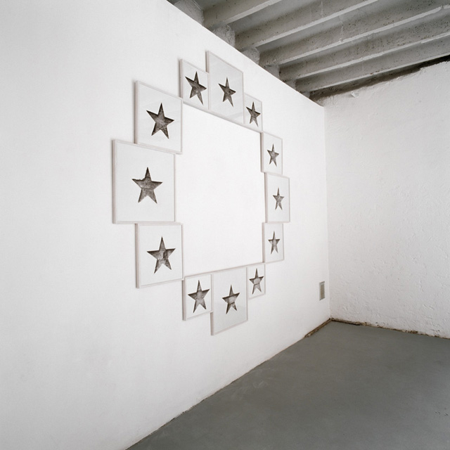 Exchange, 2009, 12 b/w photographs, digital print, 241 cm x 241 cm standard/deluxe, Lausanne, 2009